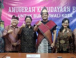 Wali Kota Medan Lakukan Digitalisasi Sandang dari Pakaian Adat Jadi Busana Siap Pakai