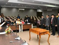 Rektor UHO Lantik 51 Pejabat Nonstruktural, Titip Pesan Jalankan Amanah dengan Baik