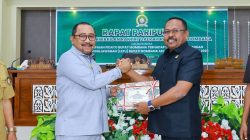 Bupati Burhanuddin Serahkan LKPJ 2025 ke DPRD Bombana, Paparkan Capaian Pembangunan