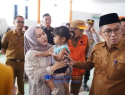 Bupati Kolaka Amri Tinjau Korban Banjir dan Kebakaran