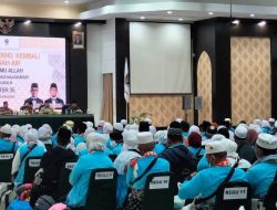 Jemaah Haji Kloter 35 Kabupaten Konawe Tiba di Asrama Haji Sudiang Makassar