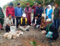 Bupati Buton Selatan Letakkan Batu Pertama Pembangunan Kampung Nelayan 